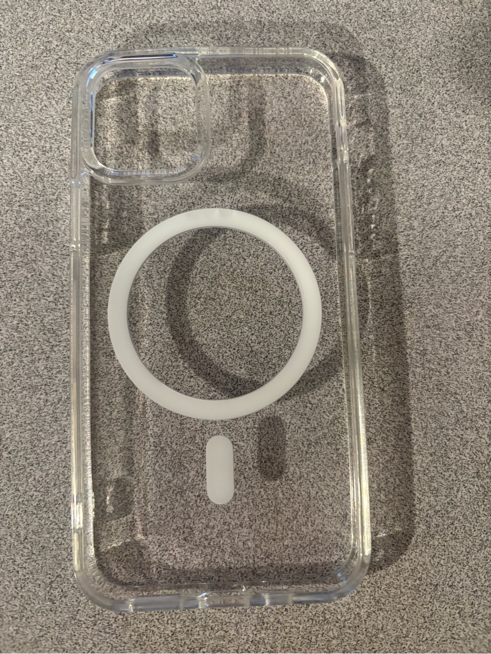 Clear MagSafe-Compatible Phone Case with White MagRing IPhone 15 - Picture 2 of 2